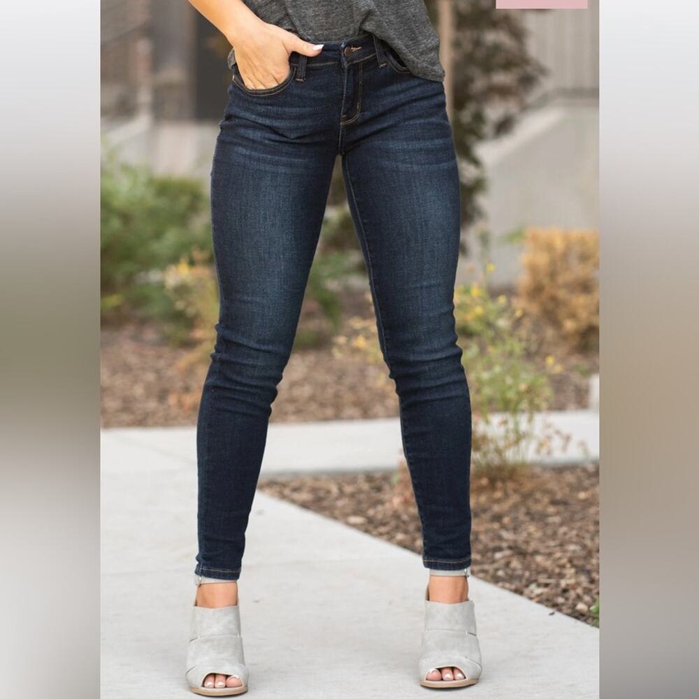 Judy  Blue Joanne Mid Rise skinny Jean size 13/31